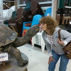 Meet your Posher, Joan